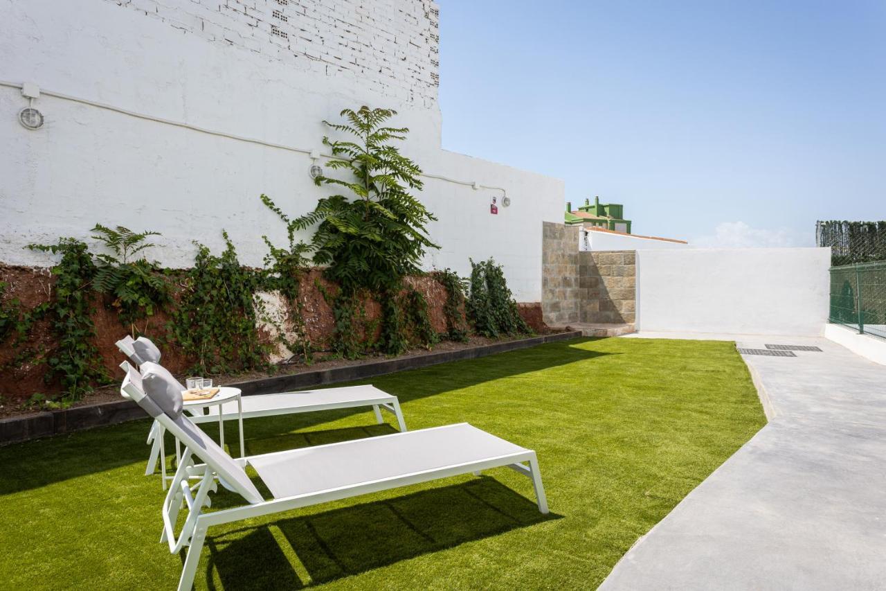 Apartamentos La Pelusa Málaga Exterior foto