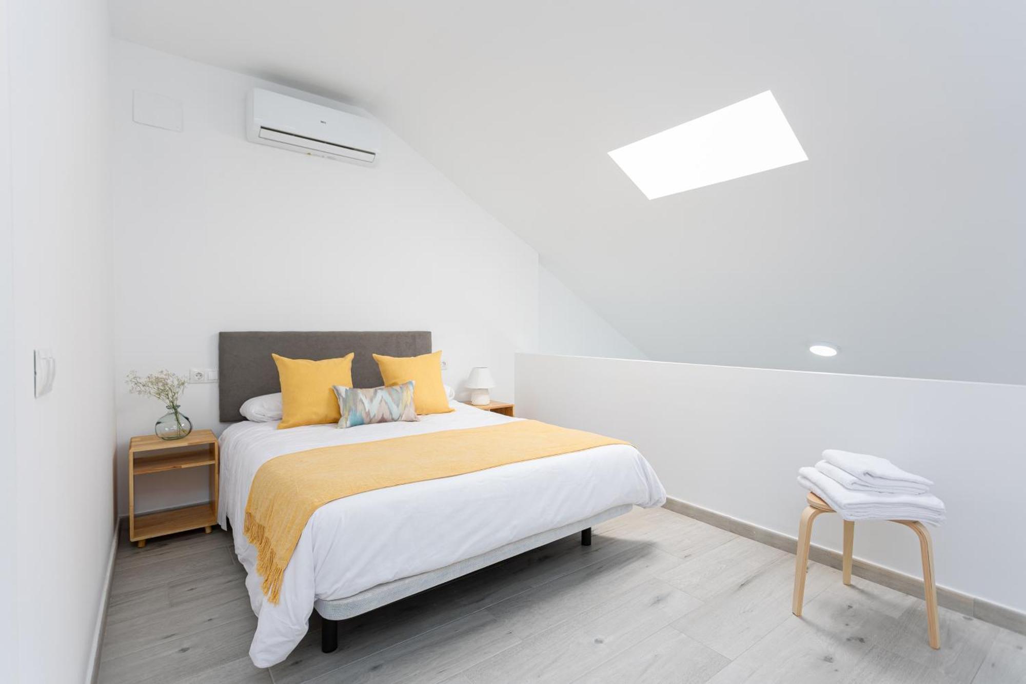 Apartamentos La Pelusa Málaga Exterior foto